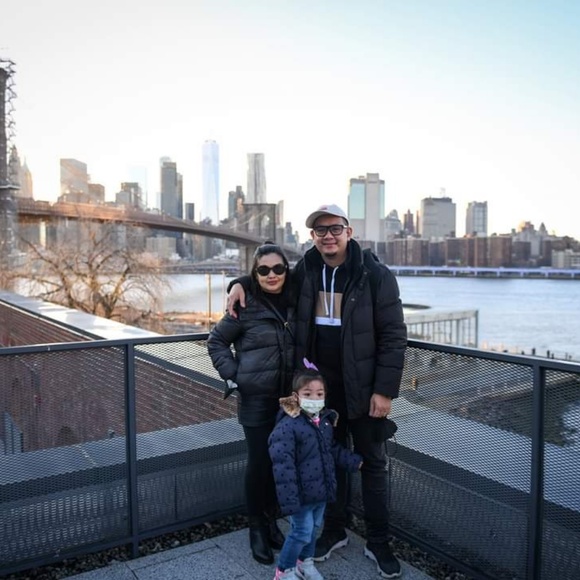 Meet your Posher, Alona - Picture 1 of 1